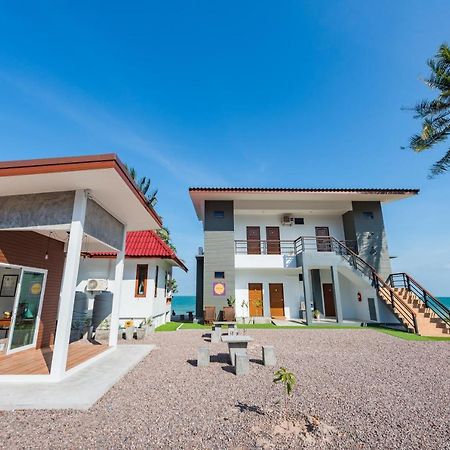 The Boutique Khanom Exterior photo